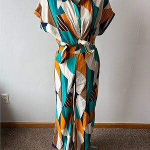 SHEIN Blue and Orange Geometric shirt and pant with Wide-Leg Design